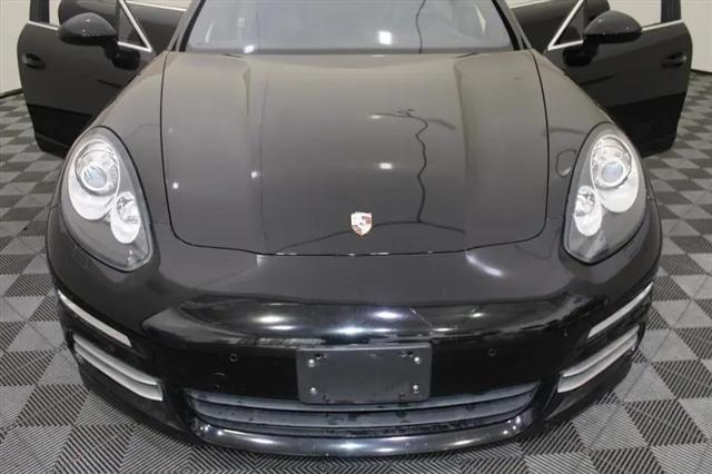 2014 Porsche Panamera 4S Executive