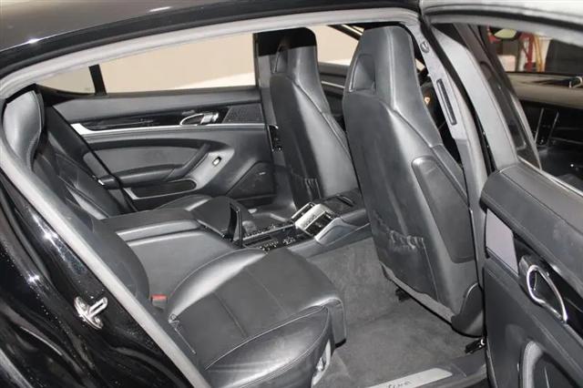 2014 Porsche Panamera 4S Executive