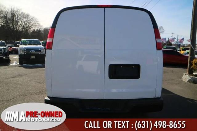 2022 GMC Savana Cargo RWD 2500 Regular Wheelbase Work Van