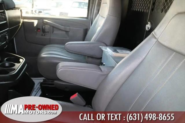 2022 GMC Savana Cargo RWD 2500 Regular Wheelbase Work Van