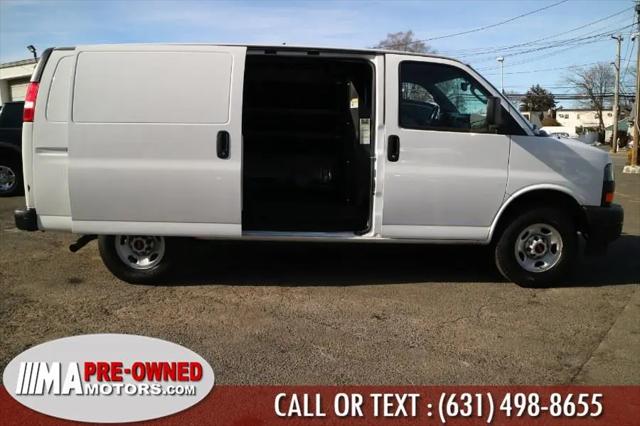 2022 GMC Savana Cargo RWD 2500 Regular Wheelbase Work Van