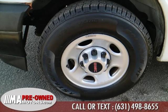 2022 GMC Savana Cargo RWD 2500 Regular Wheelbase Work Van