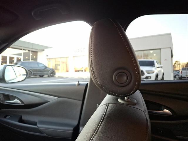 2024 Buick NV Preferred FWD