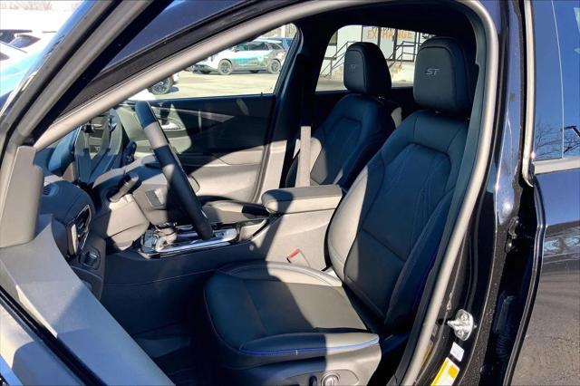 2026 Buick NV Sport Touring FWD