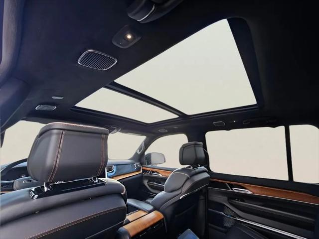 2024 Jeep Grand Wagoneer L Series III 4x4