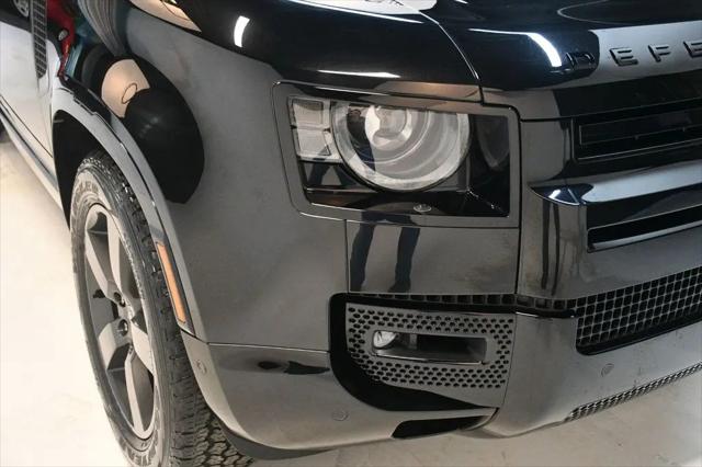 2023 Land Rover Defender 110 X-Dynamic SE