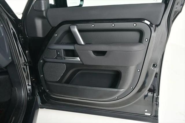 2023 Land Rover Defender 110 X-Dynamic SE