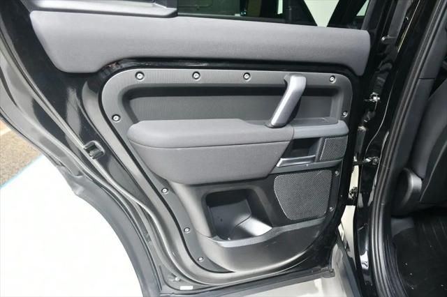 2023 Land Rover Defender 110 X-Dynamic SE