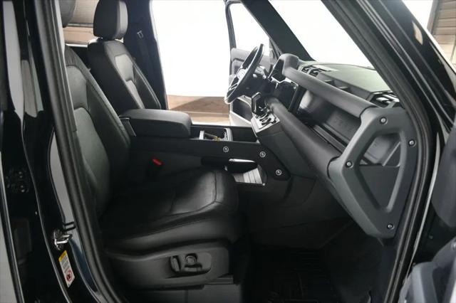 2023 Land Rover Defender 110 X-Dynamic SE