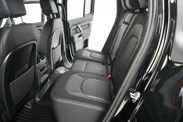 2023 Land Rover Defender 110 X-Dynamic SE