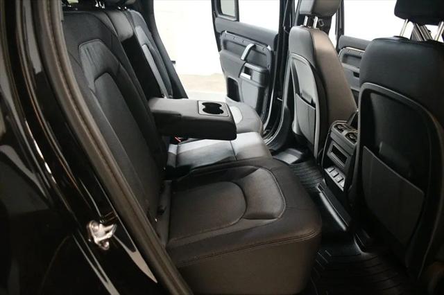 2023 Land Rover Defender 110 X-Dynamic SE
