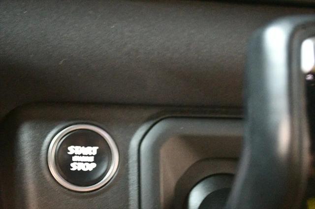 2023 Land Rover Defender 110 X-Dynamic SE