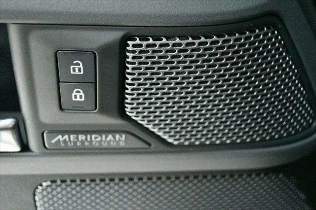 2023 Land Rover Defender 110 X-Dynamic SE