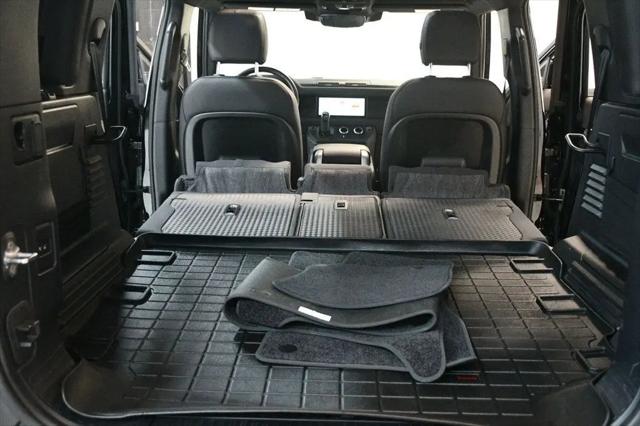 2023 Land Rover Defender 110 X-Dynamic SE