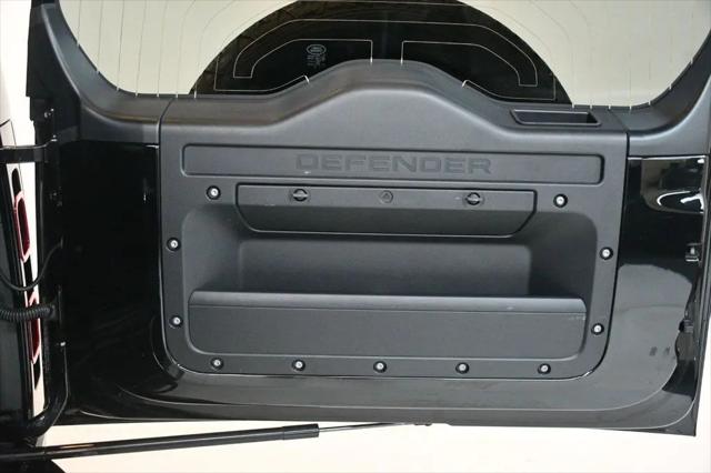 2023 Land Rover Defender 110 X-Dynamic SE