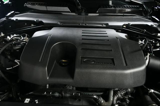 2023 Land Rover Defender 110 X-Dynamic SE