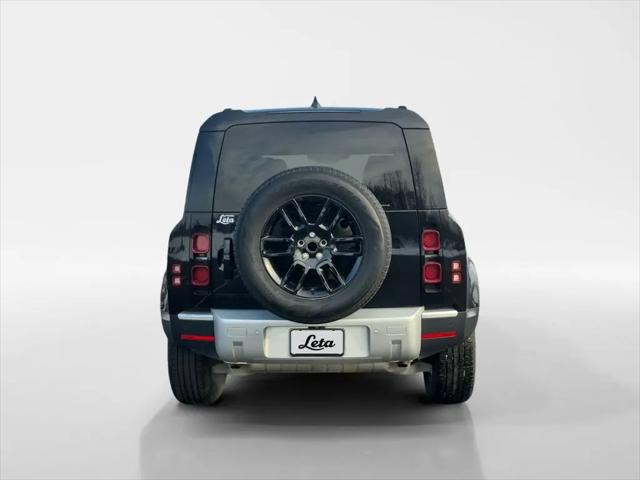2025 Land Rover Defender 110 P300