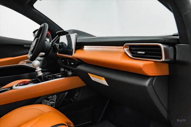 2026 Lotus Emira V6 SE