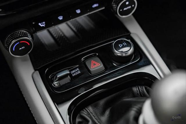 2026 Lotus Emira V6 SE