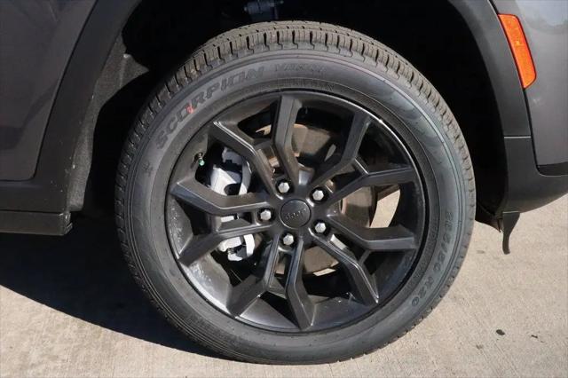 2025 Jeep Grand Cherokee L Limited 4x4