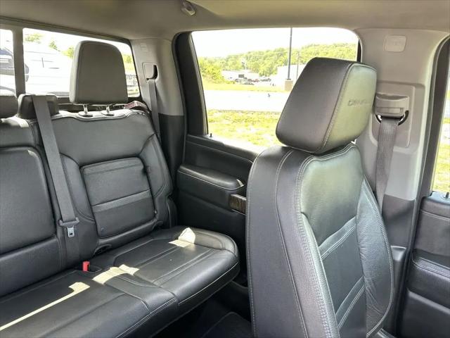2023 GMC Sierra 3500HD 4WD Crew Cab Long Bed Denali