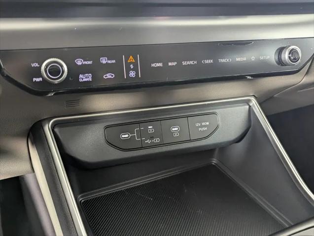 2026 Kia Carnival MPV LXS