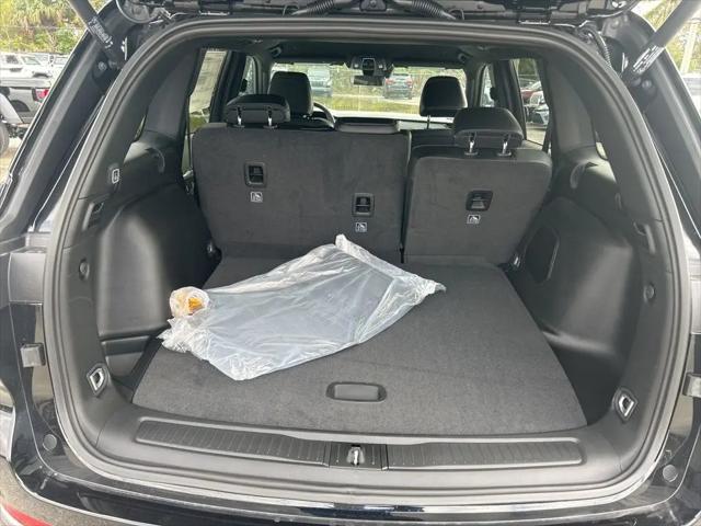2026 Jeep Grand Cherokee Limited 4x2