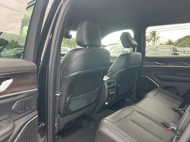 2026 Jeep Grand Cherokee Limited 4x2