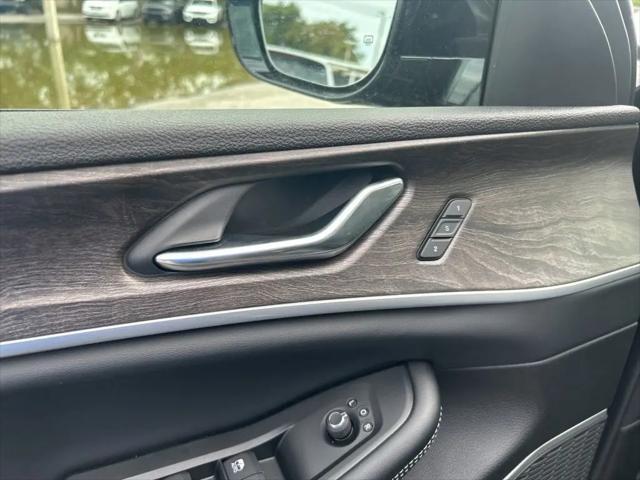 2026 Jeep Grand Cherokee Limited 4x2