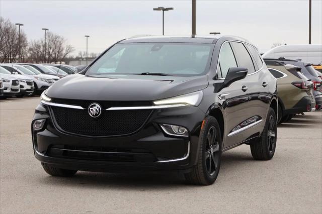 2023 Buick Enclave Essence AWD