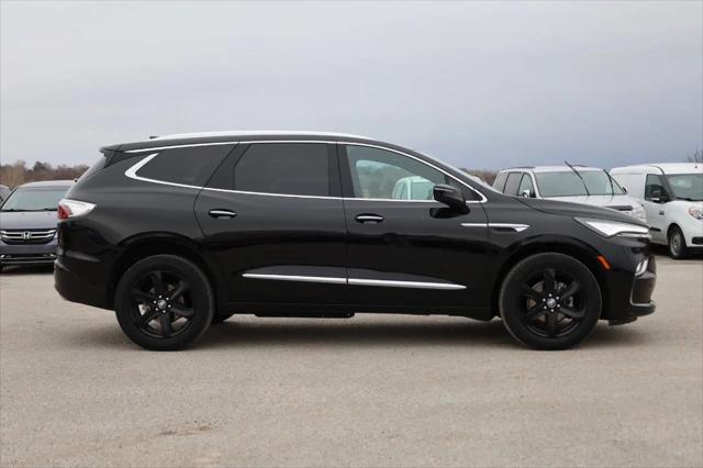 2023 Buick Enclave Essence AWD