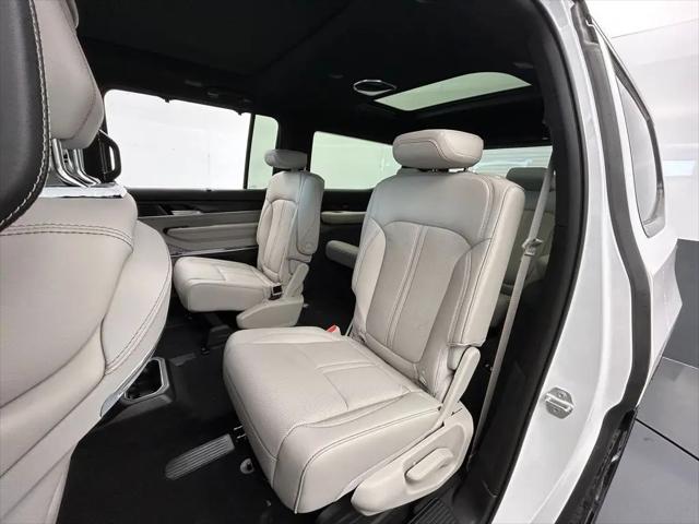 2026 Jeep Grand Wagoneer Summit Obsidian 4x4