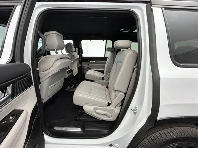 2026 Jeep Grand Wagoneer Summit Obsidian 4x4
