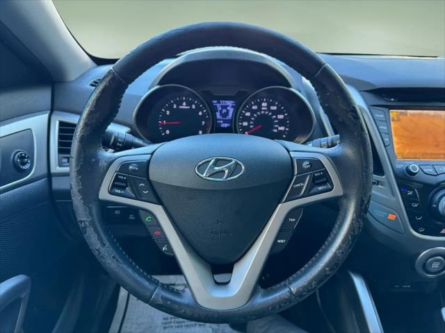 2013 Hyundai Veloster Base w/Black