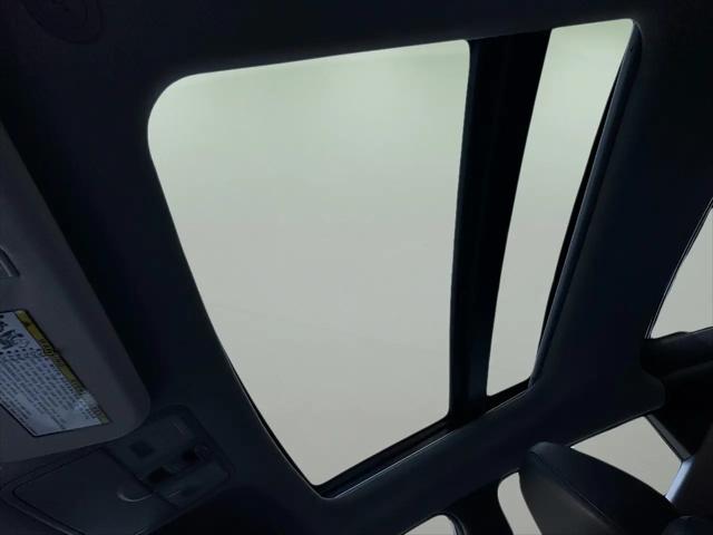 2013 Hyundai Veloster Base w/Black