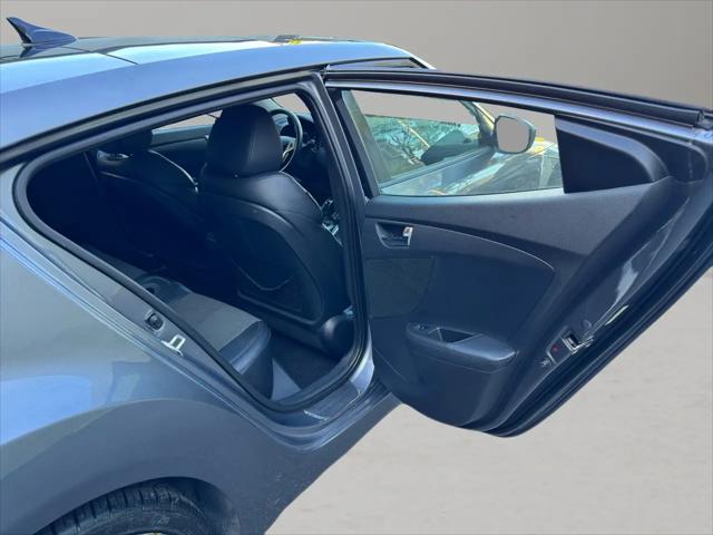 2013 Hyundai Veloster Base w/Black