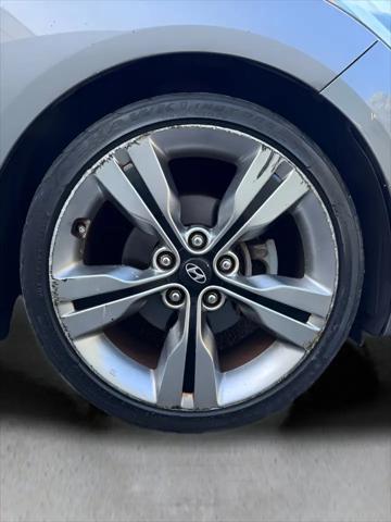 2013 Hyundai Veloster Base w/Black