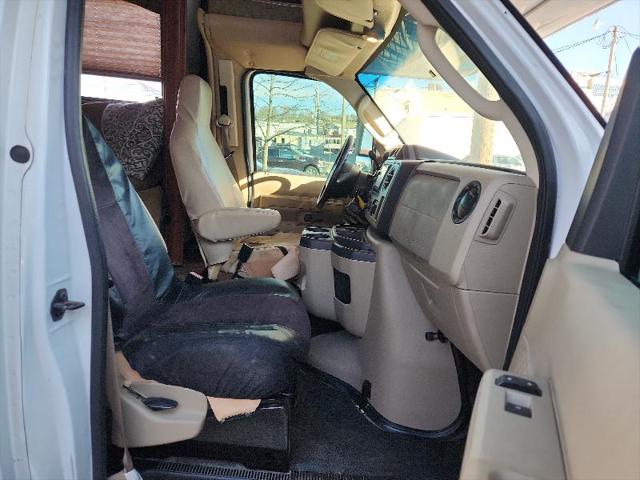 2011 Ford E-450 Cutaway SunSeeker