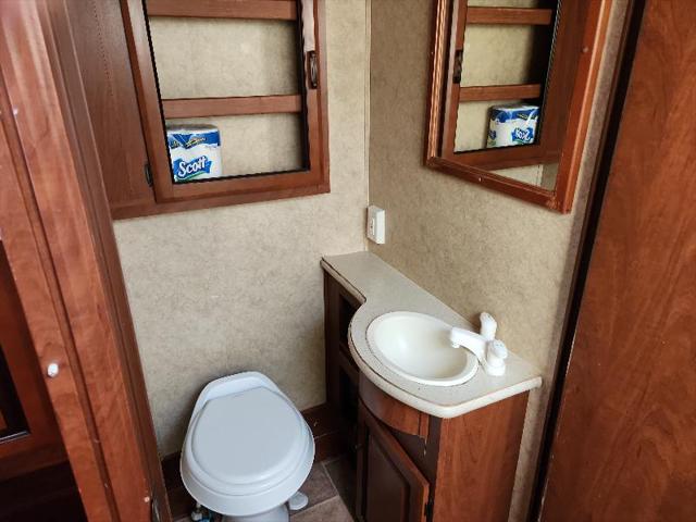 2011 Ford E-450 Cutaway SunSeeker