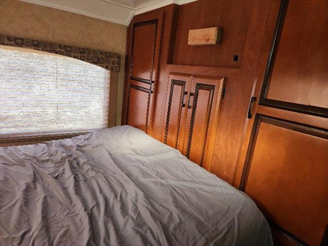 2011 Ford E-450 Cutaway SunSeeker