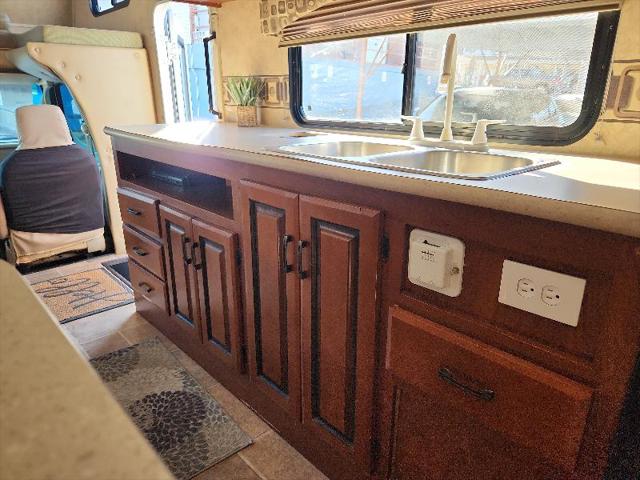 2011 Ford E-450 Cutaway SunSeeker