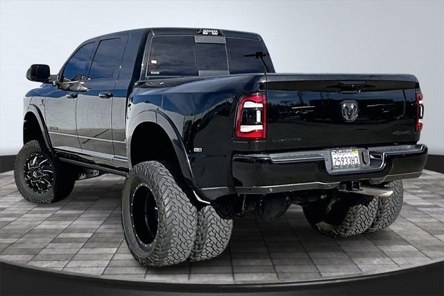 2021 RAM 3500 Limited Mega Cab 4x4 64 Box