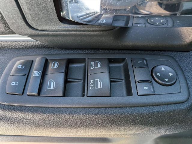 2022 Ram 1500 Classic Warlock Quad Cab 4x4 6'4" Box