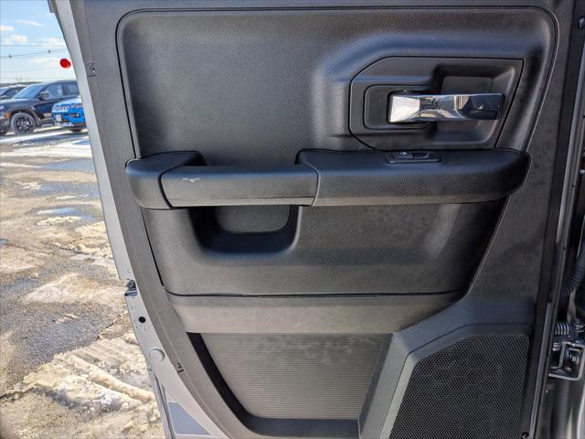2022 Ram 1500 Classic Warlock Quad Cab 4x4 6'4" Box
