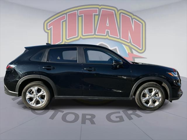 2023 Honda HR-V AWD LX [1]