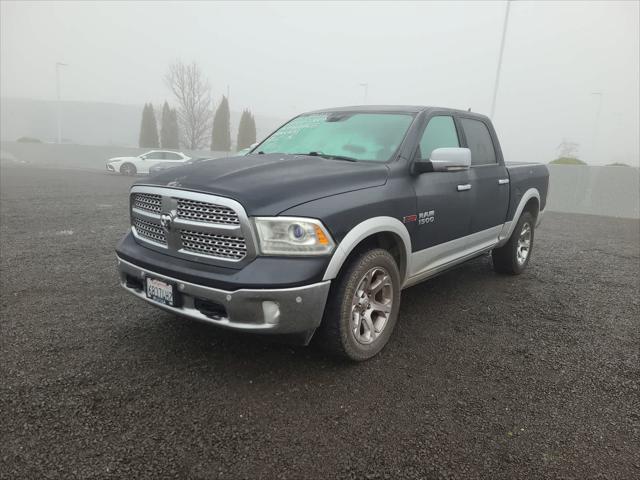 2017 RAM 1500 Laramie Crew Cab 4x4 57 Box