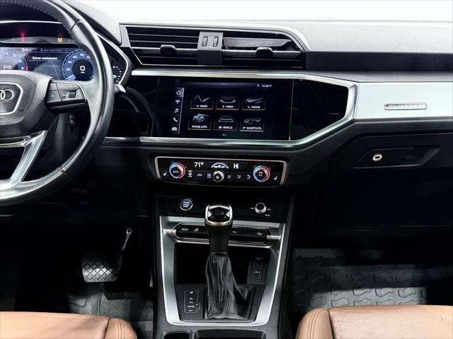 2020 Audi Q3 Premium 45 TFSI S line quattro Tiptronic