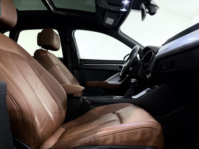 2020 Audi Q3 Premium 45 TFSI S line quattro Tiptronic