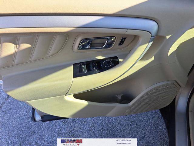 2017 Ford Taurus SE