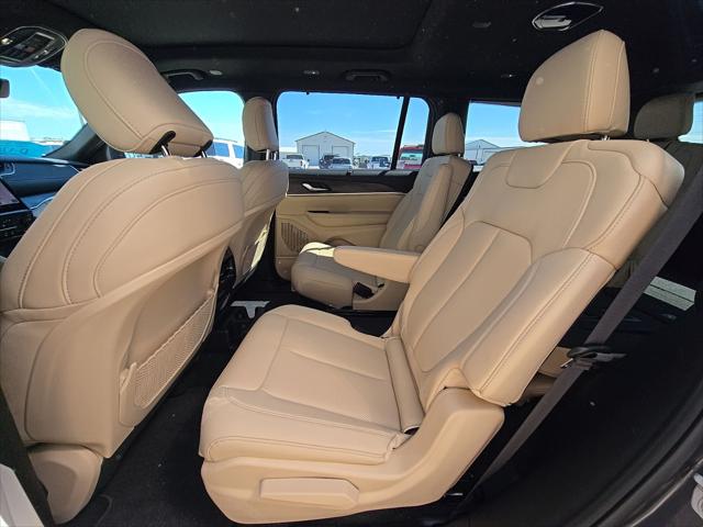 2025 Jeep Grand Cherokee L Limited 4x4